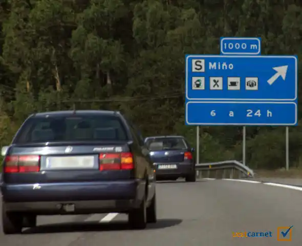 Un desplazamiento lateral, ¿cómo puede señalizarse?